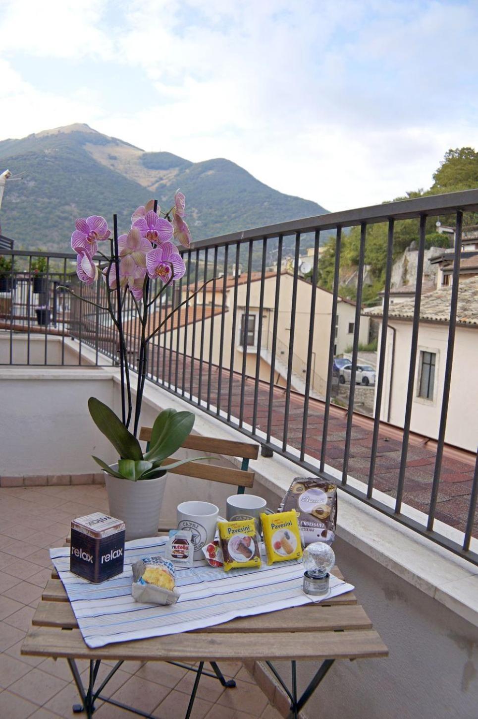 Casa Vacanze Donna Lucia Castel Di Sangro Esterno foto