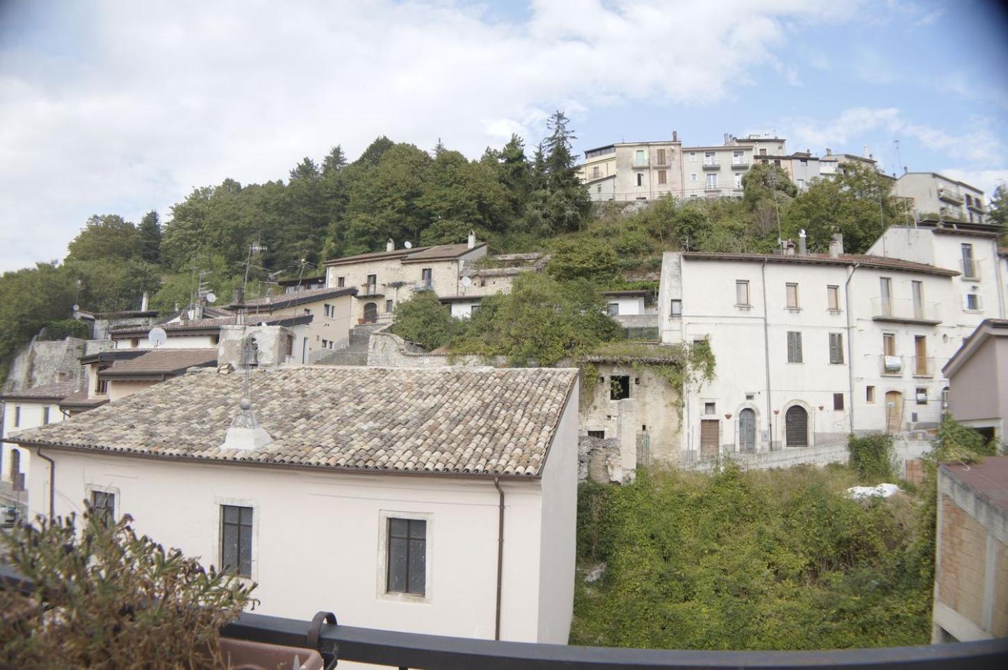 Casa Vacanze Donna Lucia Castel Di Sangro Esterno foto